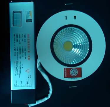 5 寸應急 LED 筒燈參數規格電源配置計算