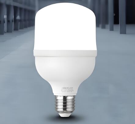 led燈泡20w.jpg